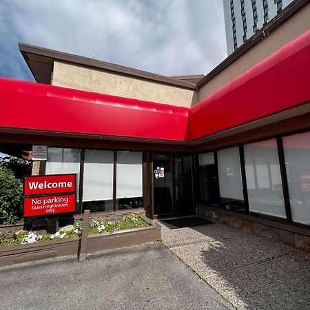 Econo Lodge Motel Village Калґарі Екстер'єр фото