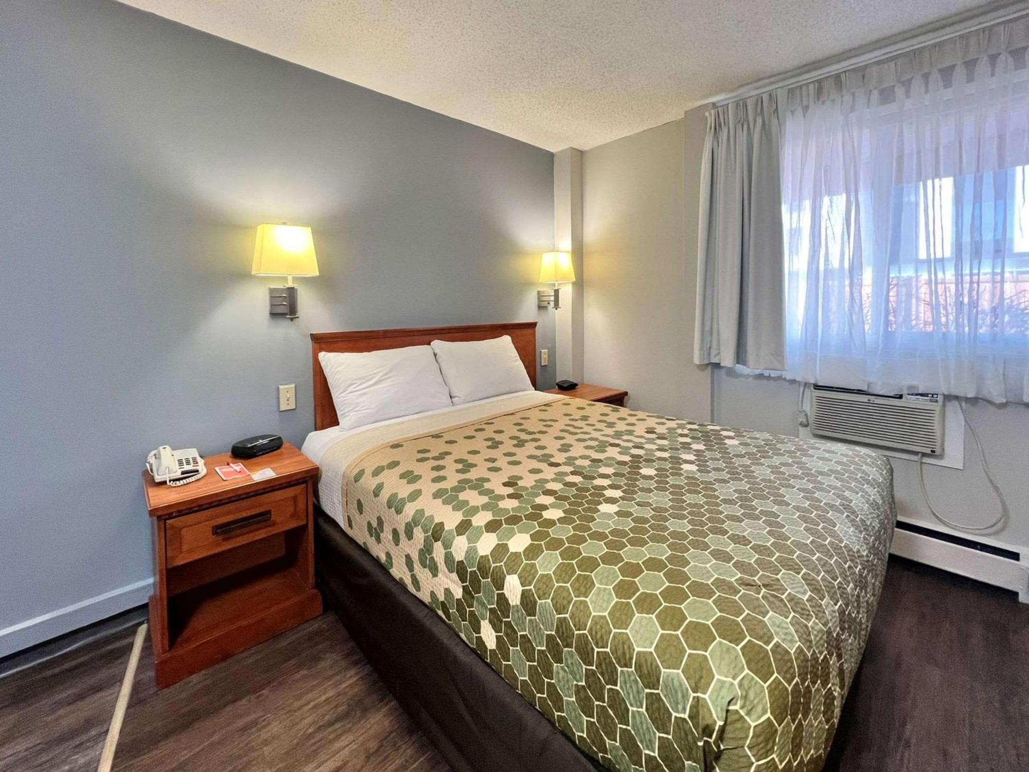 Econo Lodge Motel Village Калґарі Екстер'єр фото
