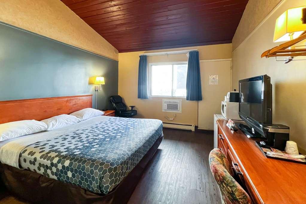 Econo Lodge Motel Village Калґарі Номер фото